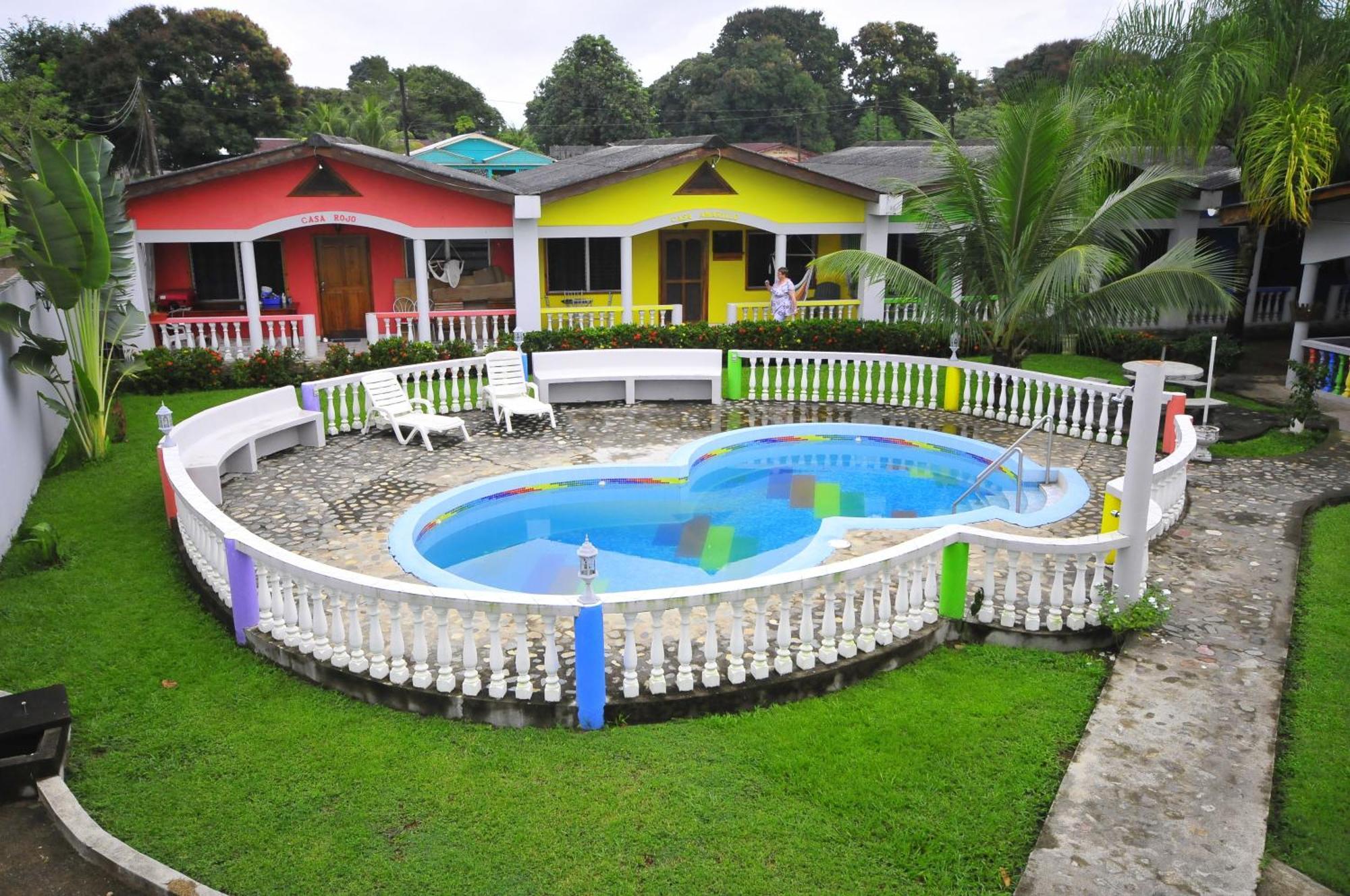 Rainbow Village La Ceiba Dış mekan fotoğraf