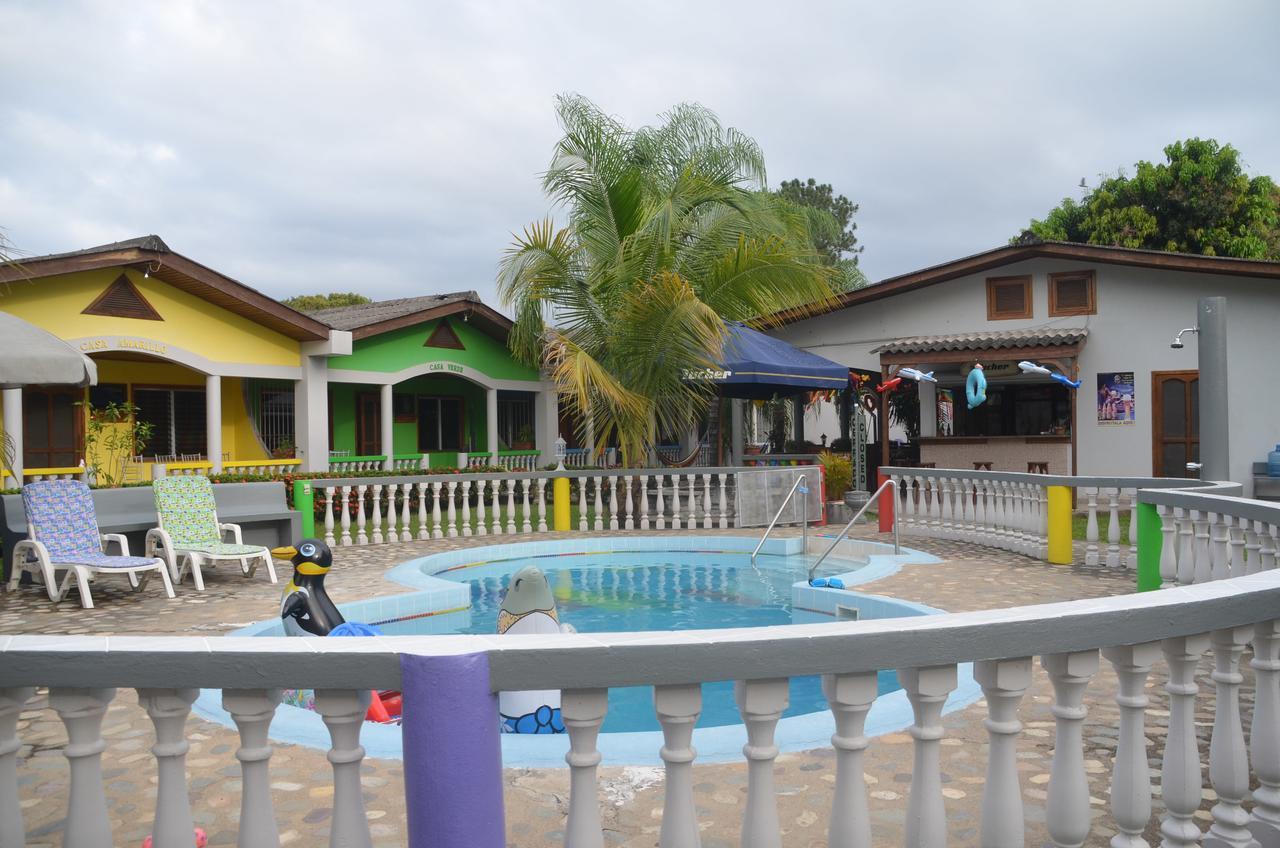 Rainbow Village La Ceiba Dış mekan fotoğraf